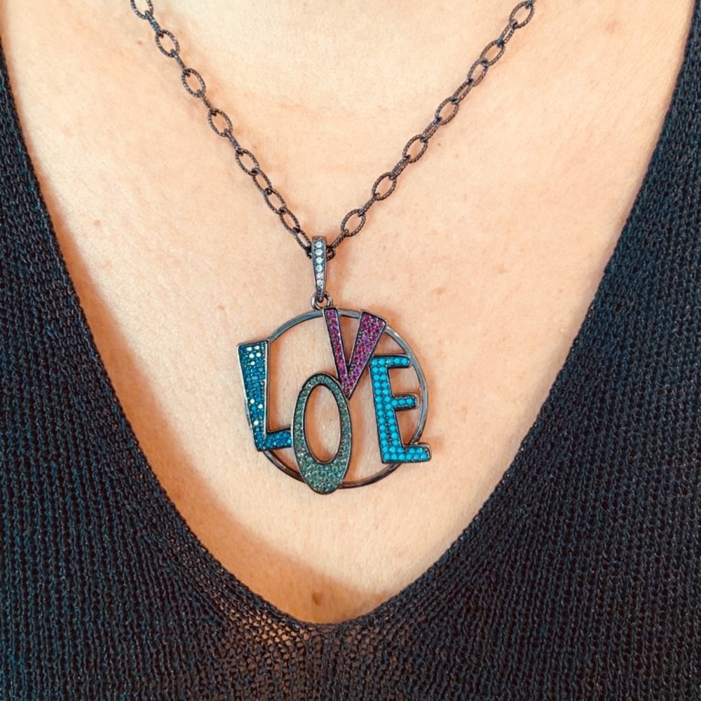 Brand new love neckless